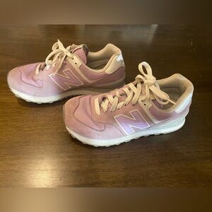 ❌ SOLD ❌ New Balance 574 Women’s Lavender/Lilac/Light Purple Sneakers
